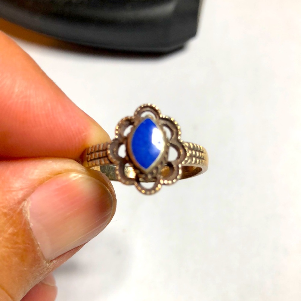 Vintage sterling silver 925 native blue stone ring